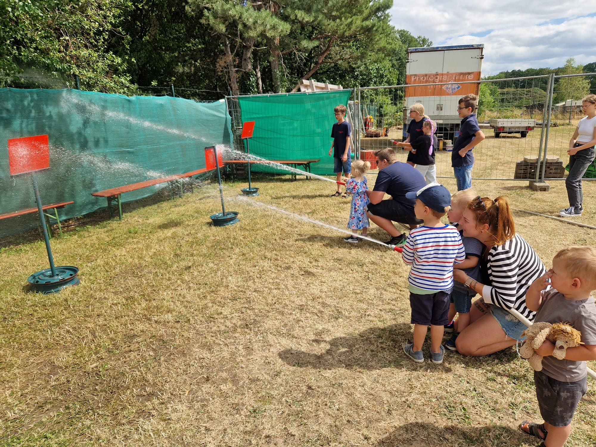 Mehr über den Artikel erfahren Wasserspaß für Kinder beim Lehmkuhlefest