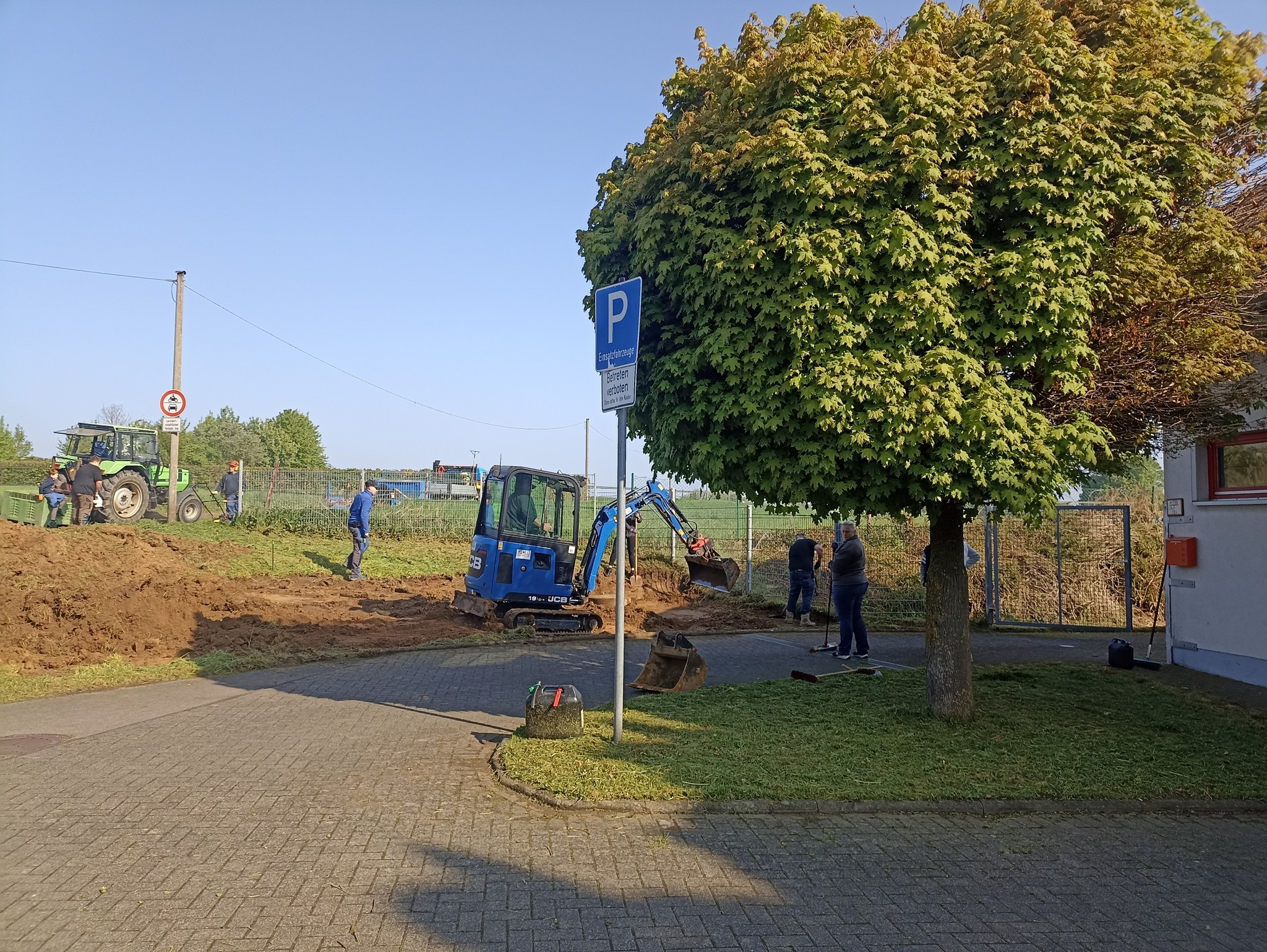 Mehr über den Artikel erfahren Vorbereitungen auf unsere 125 Jahr-Feier und neue  Parkplätze für Einsatzkräfte